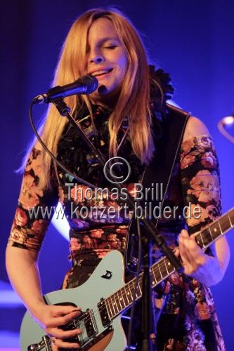 Deutsche Musikerin Judith Holofernes gastiert auf ihrer 